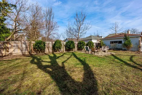 Exterior - 410 Repton Rd, Riverside, IL 60546 photo 11 of 11