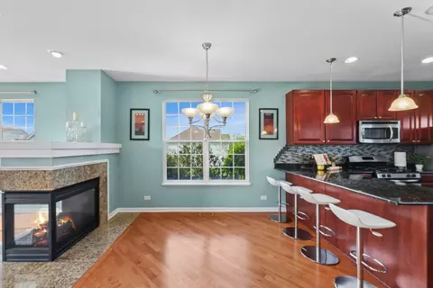 Kitchen - 1009 Alberta Rd, Elgin, IL 60124 photo 3 of 3