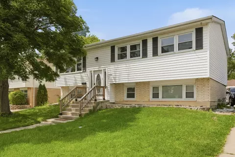7534 163rd St, Tinley Park, IL 60477
