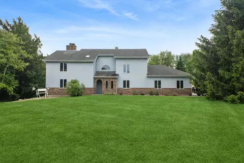 40 W923 Mulhern Rd, Elburn, IL 60119