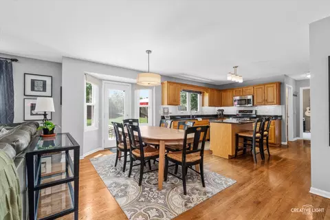 Dining - 4840 Snapjack Cir, Naperville, IL 60564 photo 1 of 2