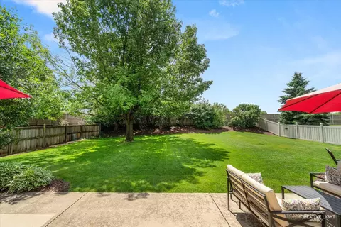 Exterior - 4840 Snapjack Cir, Naperville, IL 60564 photo 6 of 10