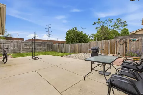 Exterior - 9324 S Thomas Ave, Bridgeview, IL 60455 photo 6 of 6