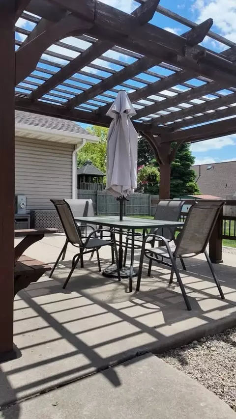 Exterior - 403 Forest View Dr, Genoa, IL 60135 photo 4 of 7
