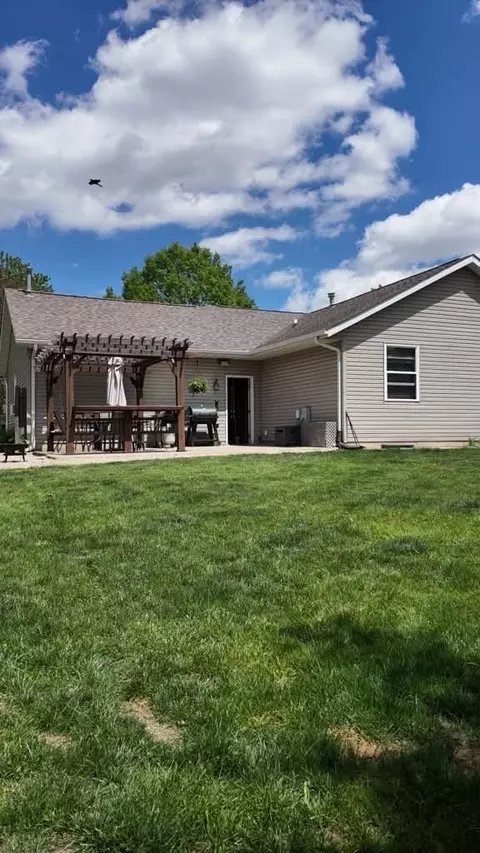 Exterior - 403 Forest View Dr, Genoa, IL 60135 photo 5 of 7