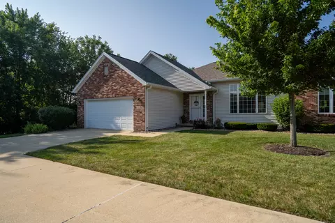1402 Caro Ct #1402, Mahomet, IL 61853