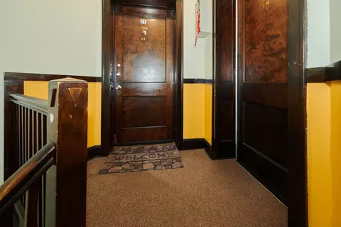 Entry Way - 433-35 E 91st Pl, Chicago, IL 60619 photo 6 of 8