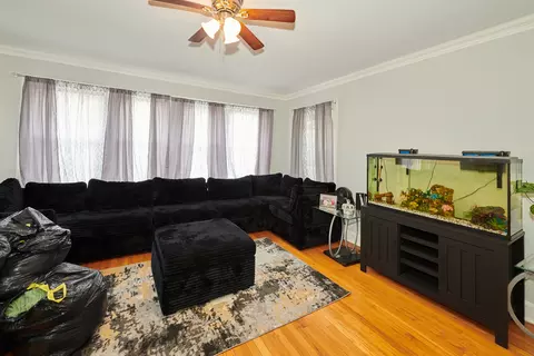 Living - 433-35 E 91st Pl, Chicago, IL 60619 photo 5 of 8