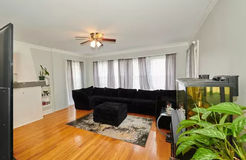 Living - 433-35 E 91st Pl, Chicago, IL 60619 photo 4 of 8