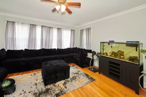 Living - 433-35 E 91st Pl, Chicago, IL 60619 photo 6 of 8