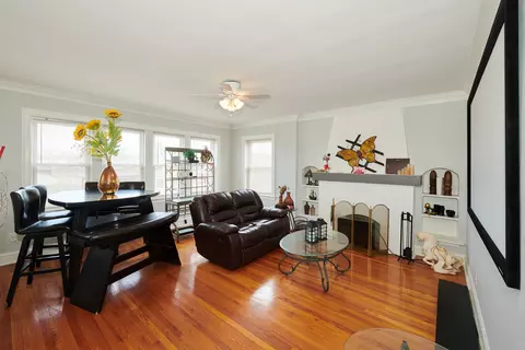 Living - 433-35 E 91st Pl, Chicago, IL 60619 photo 2 of 8