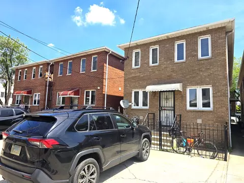 2604 S Emerald Ave #C, Chicago, IL 60616