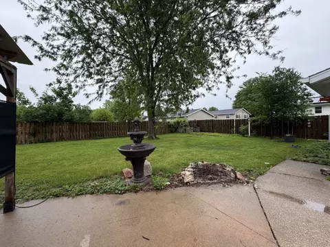Exterior - 201 N Scandia St, Alpha, IL 61413 photo 4 of 6