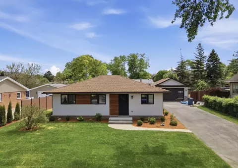 10409 S 82 Ave, Palos Hills, IL 60465