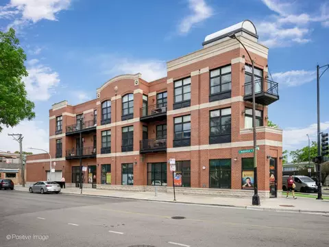 2089 W Wabansia Ave #202, Chicago, IL 60647