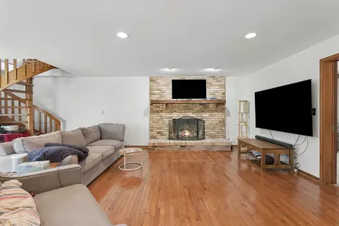 1659 Brittany Ln, Hoffman Estates, IL 60192 photo 10