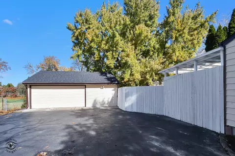 Exterior - 748 73rd Ct, Willowbrook, IL 60527 photo 3 of 4