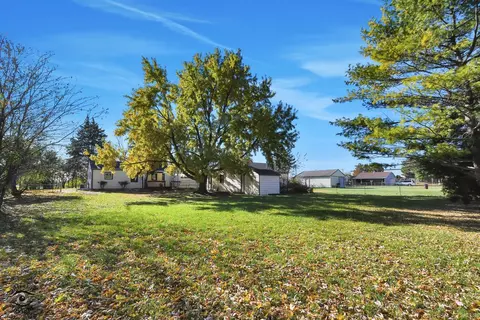 Exterior - 748 73rd Ct, Willowbrook, IL 60527 photo 4 of 4