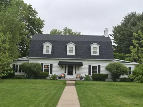 105 N Scandia St, Alpha, IL 61413