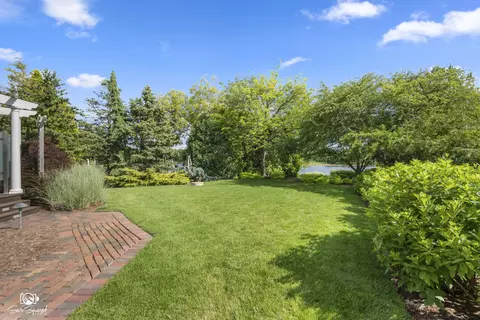 Exterior - 17649 S Richmond Rd, Plainfield, IL 60586 photo 13 of 17