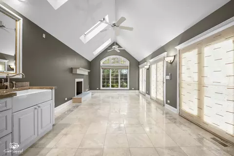 Living - 17649 S Richmond Rd, Plainfield, IL 60586 photo 6 of 7