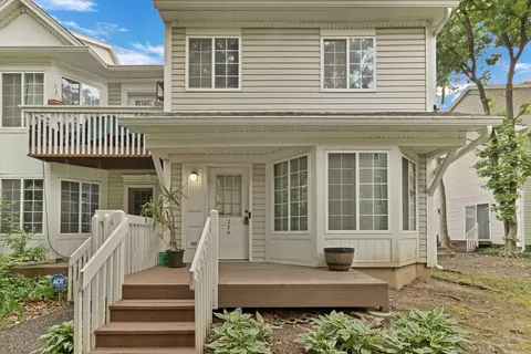 274 W Treehouse Ln #274, Round Lake, IL 60073