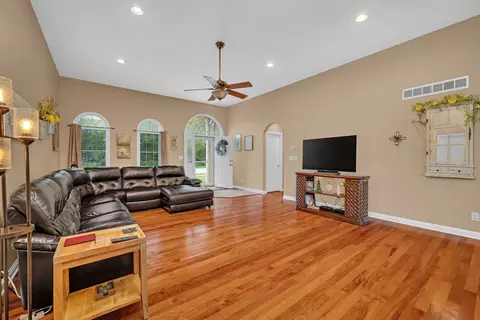 Other - 944 W First St, Braidwood, IL 60408 photo 2 of 5