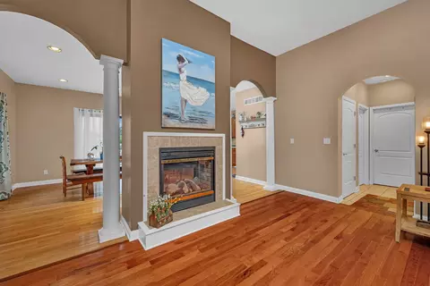Entry Way - 944 W First St, Braidwood, IL 60408 photo 2 of 3