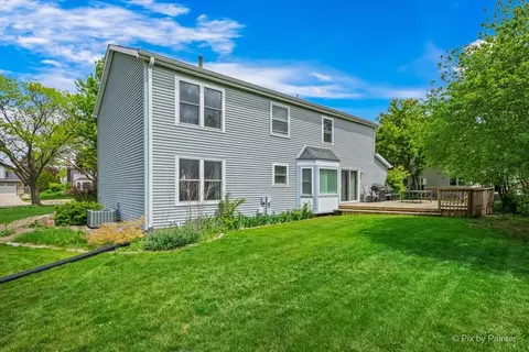 Exterior - 658 Wainsford Dr, Hoffman Estates, IL 60169 photo 8 of 8