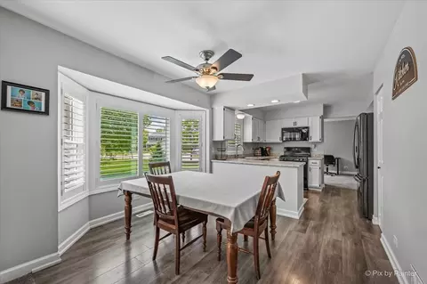 Other - 658 Wainsford Dr, Hoffman Estates, IL 60169 photo 2 of 12