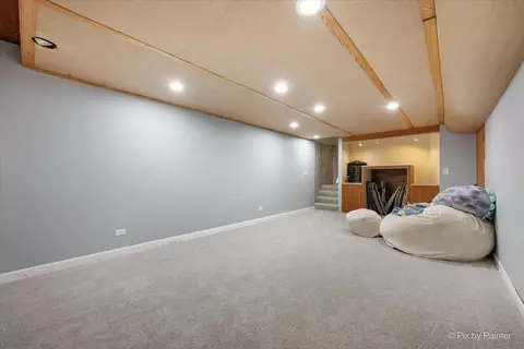 Other - 658 Wainsford Dr, Hoffman Estates, IL 60169 photo 9 of 12