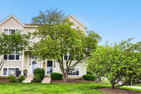 34290 N Barberry Rd, Round Lake Beach, IL 60073