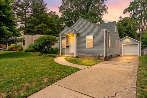 305 S Fair St, Champaign, IL 61821