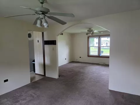Living - 811 Jackson St, Prophetstown, IL 61277 photo 1 of 3