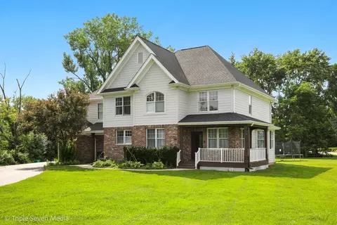 7350 Forest Hill Rd, Burr Ridge, IL 60527