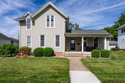 417 N State St, Geneseo, IL 61254