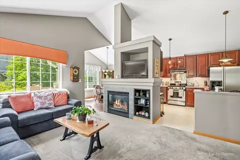 Living - 26 New Haven Dr, Cary, IL 60013 photo 3 of 5