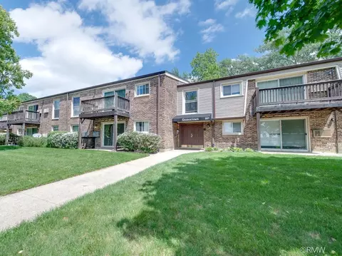 337 N Carter St #101, Palatine, IL 60067