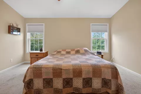 Bedroom - 42 Ashling Ct, Bloomington, IL 61704 photo 5 of 10
