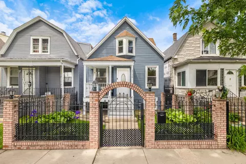 3136 S Komensky Ave, Chicago, IL 60623