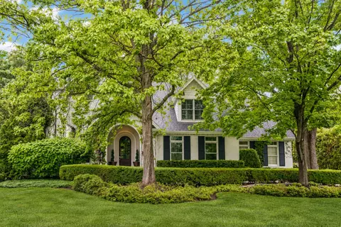 30 N Western Ave, Lake Forest, IL 60045