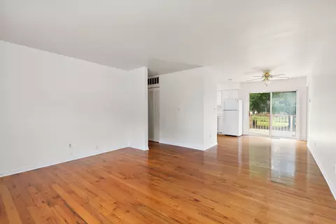 Living - 4905 Prairie Ave, Mchenry, IL 60050 photo 2 of 2