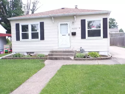 3222 26th St, Rock Island, IL 61201