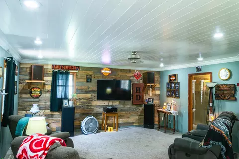 Living - 408 E Marshall St, Tolono, IL 61880 photo 1 of 3