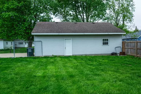 Exterior - 408 E Marshall St, Tolono, IL 61880 photo 7 of 7