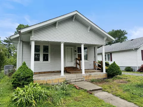 1519 W Madison St, Herrin, IL 62948