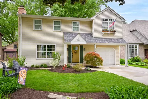 184 N Kenilworth Ave, Glen Ellyn, IL 60137