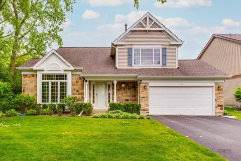 590 Hapsfield Ln, Buffalo Grove, IL 60089