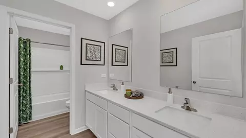 Bath - 1234 Tiger Lily Dr, Bartlett, IL 60103 photo 3 of 3