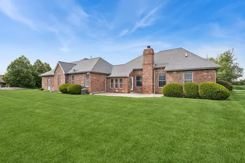 Exterior - 6509 W Lakeway Dr, Monee, IL 60449 photo 6 of 8